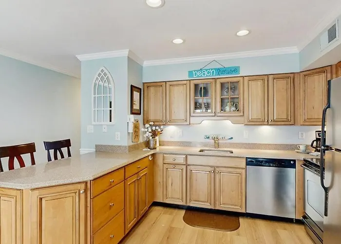 Holiday home Ocean View On Block With Ac Walking Distance To Beaches